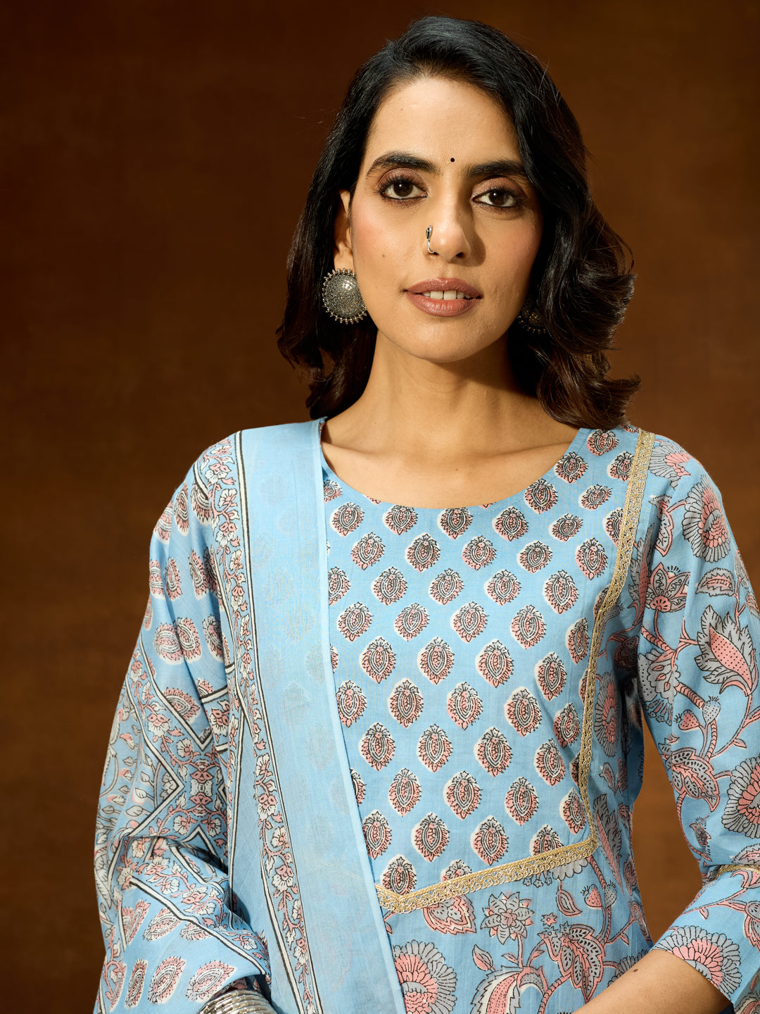 Ninnique Women's Light Blue Pure Cotton Floral Printed Straight Kurta Set