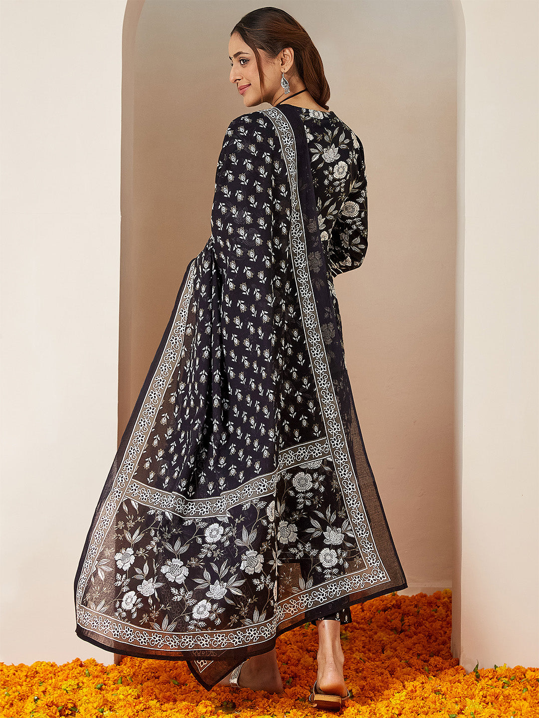 Ninnique Women's Black Pure Cotton Floral Printed Anarkali Kurta Set