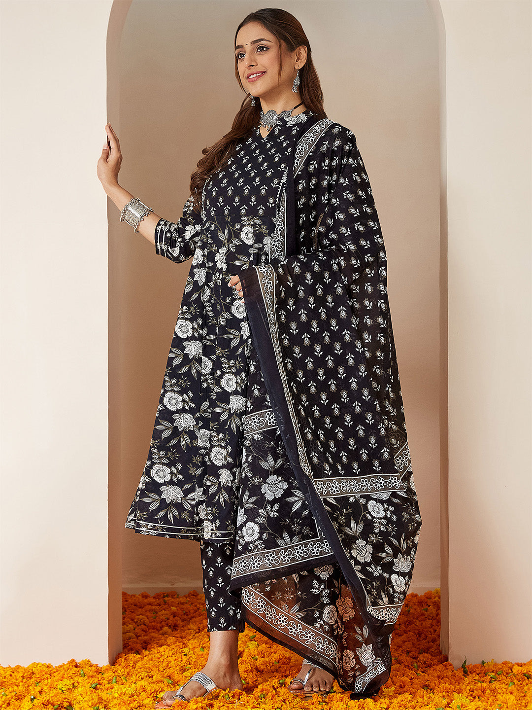 Ninnique Women's Black Pure Cotton Floral Printed Anarkali Kurta Set