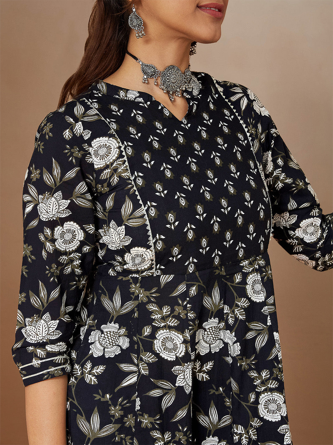 Ninnique Women's Black Pure Cotton Floral Printed Anarkali Kurta Set