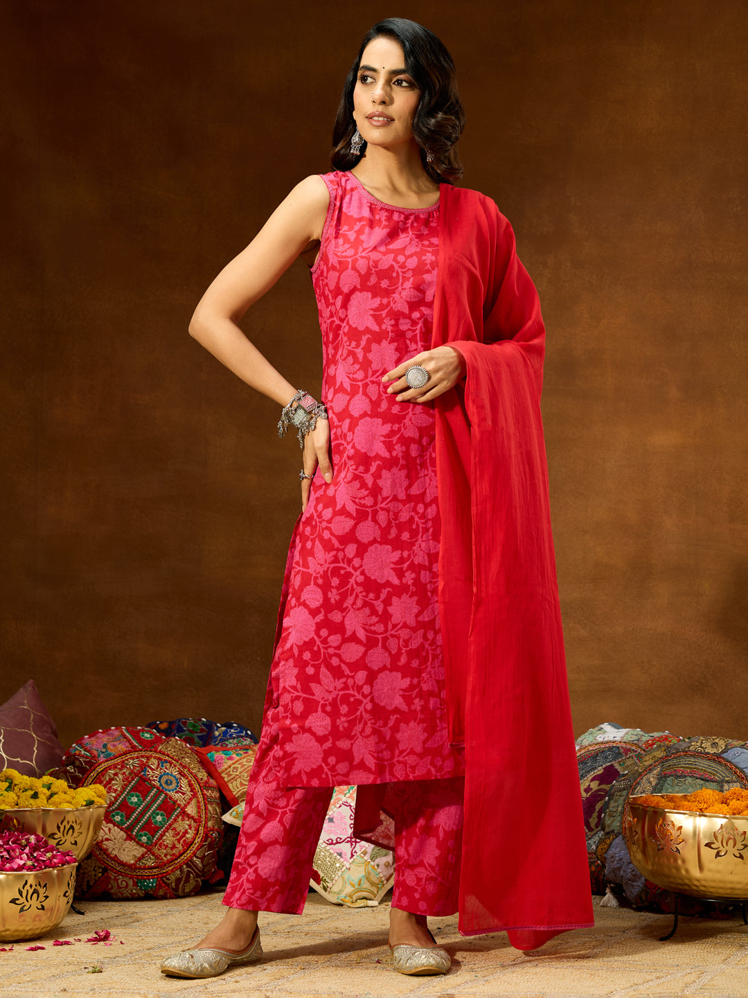 Ninnique Women's Pink Pure Cotton Floral Printed Straight Kurta Set