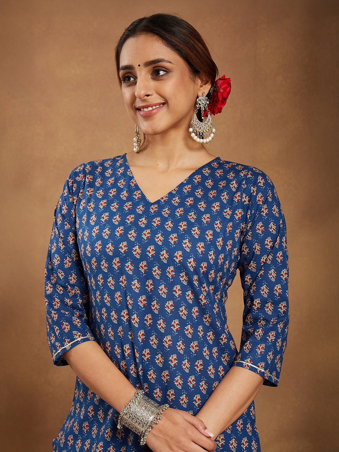 Ninnique Women's Blue Pure Cotton Ethnic Motifs Printed Straight Kurta Set