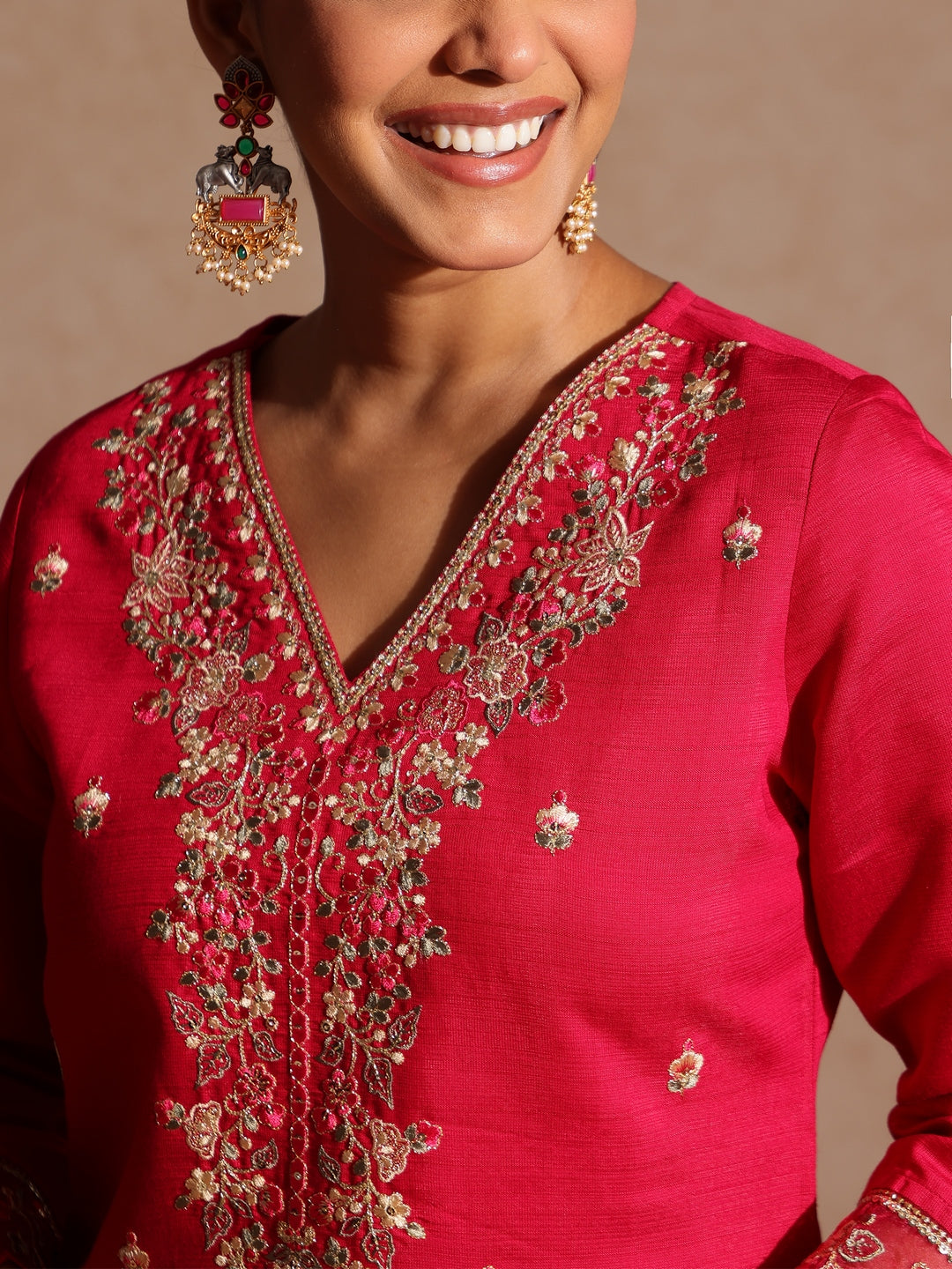 Ninnique Women's Pink Silk Blend Embroidered Straight Kurta Set