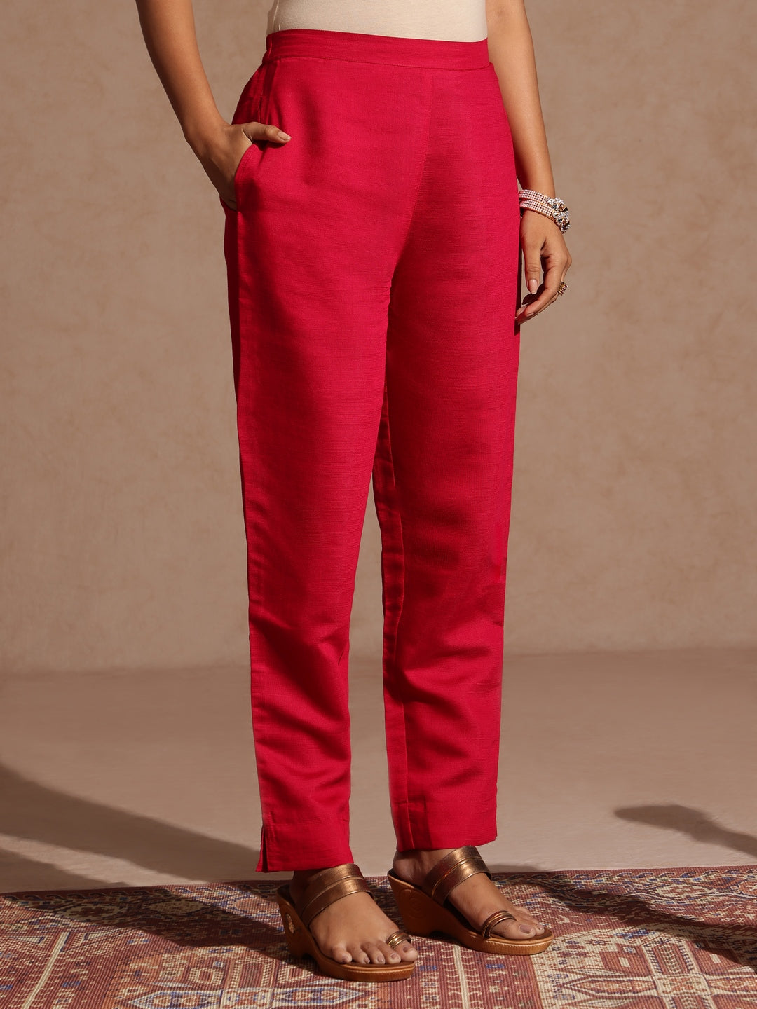Ninnique Women's Pink Silk Blend Embroidered Straight Kurta Set