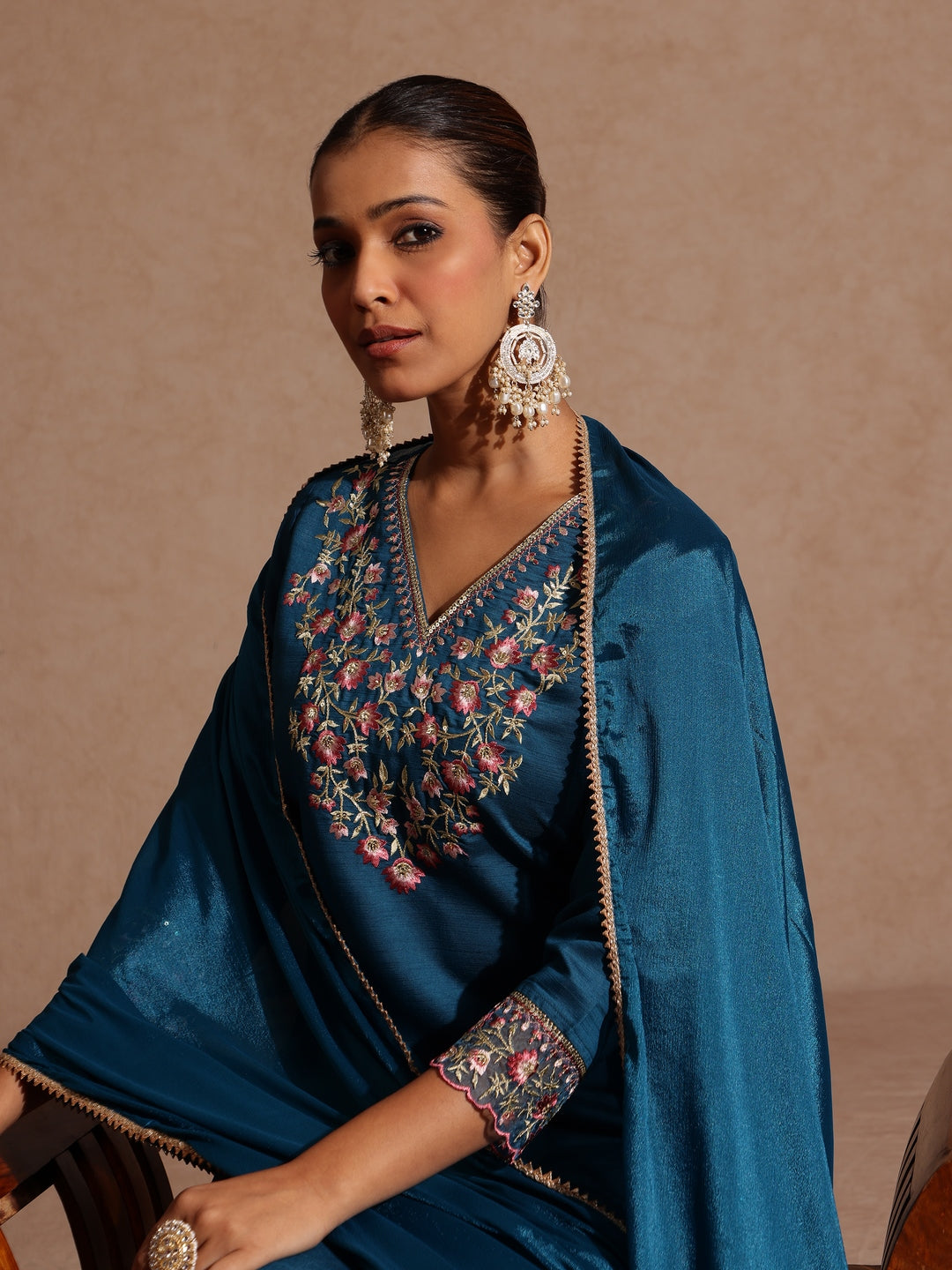 Ninnique Women's Teal Blue Silk Blend Yoke Embroidered Straight Kurta Set