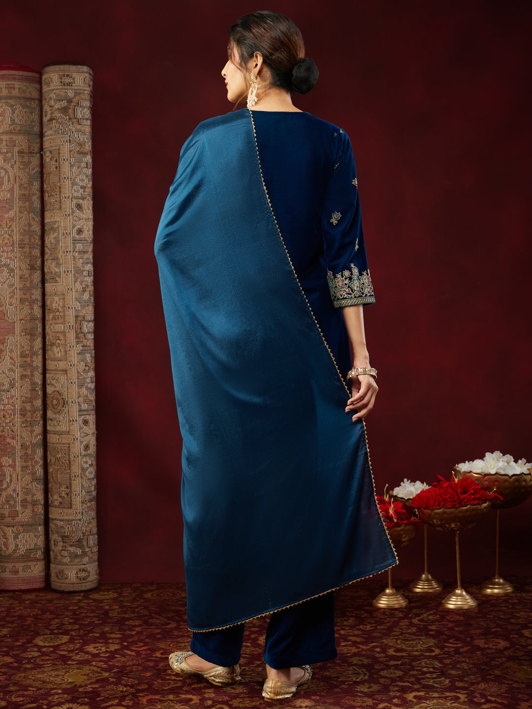Ninnique Women's Teal Blue Velvet Embellished Gold Printed Straight Kurta Set