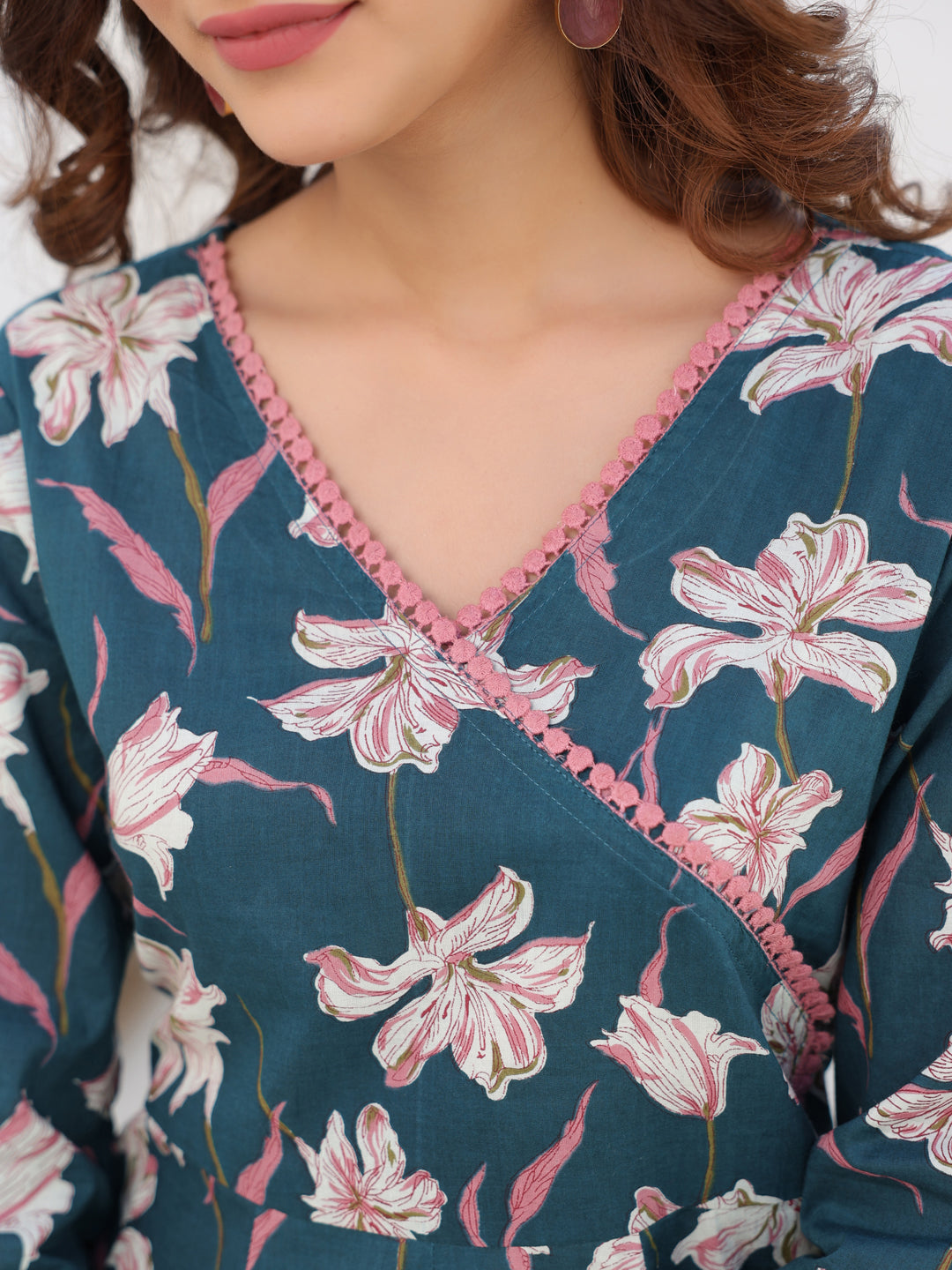 Ninnique Women's Teal Blue Pure Cotton Floral Printted A line Kurta Pant Set