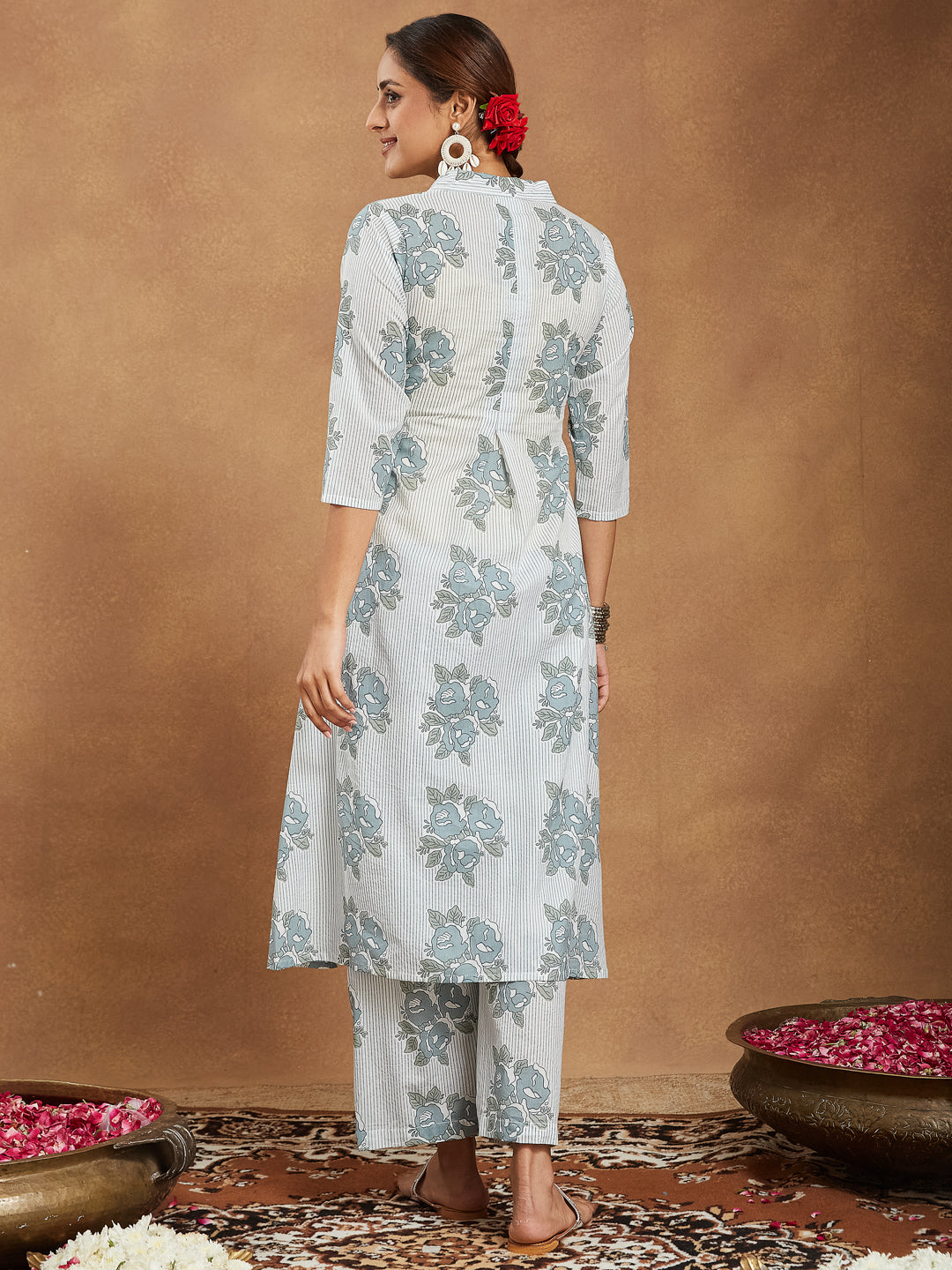 Ninnique Women's White Pure Cotton Floral Printed A-line Shirt Style Kurta With Pant Set