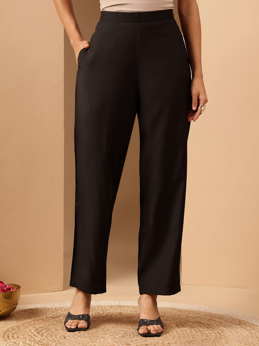Ninnique Women's Black Chanderi Silk Embroidered Straight Kurta Pant Set