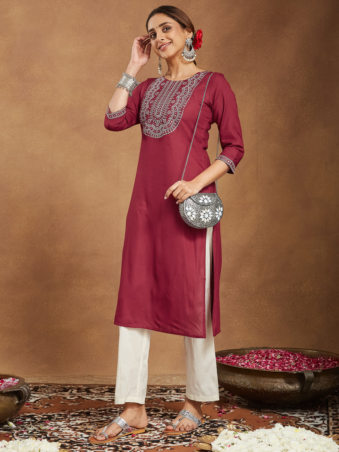 Ninnique Women's Maroon Rayon Embroidered Straight Kurta