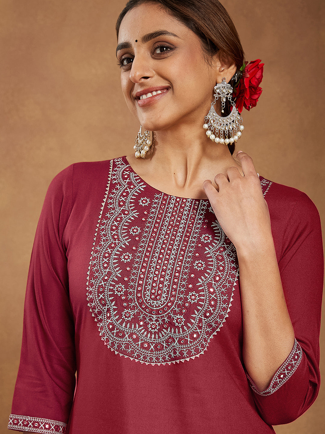 Ninnique Women's Maroon Rayon Embroidered Straight Kurta