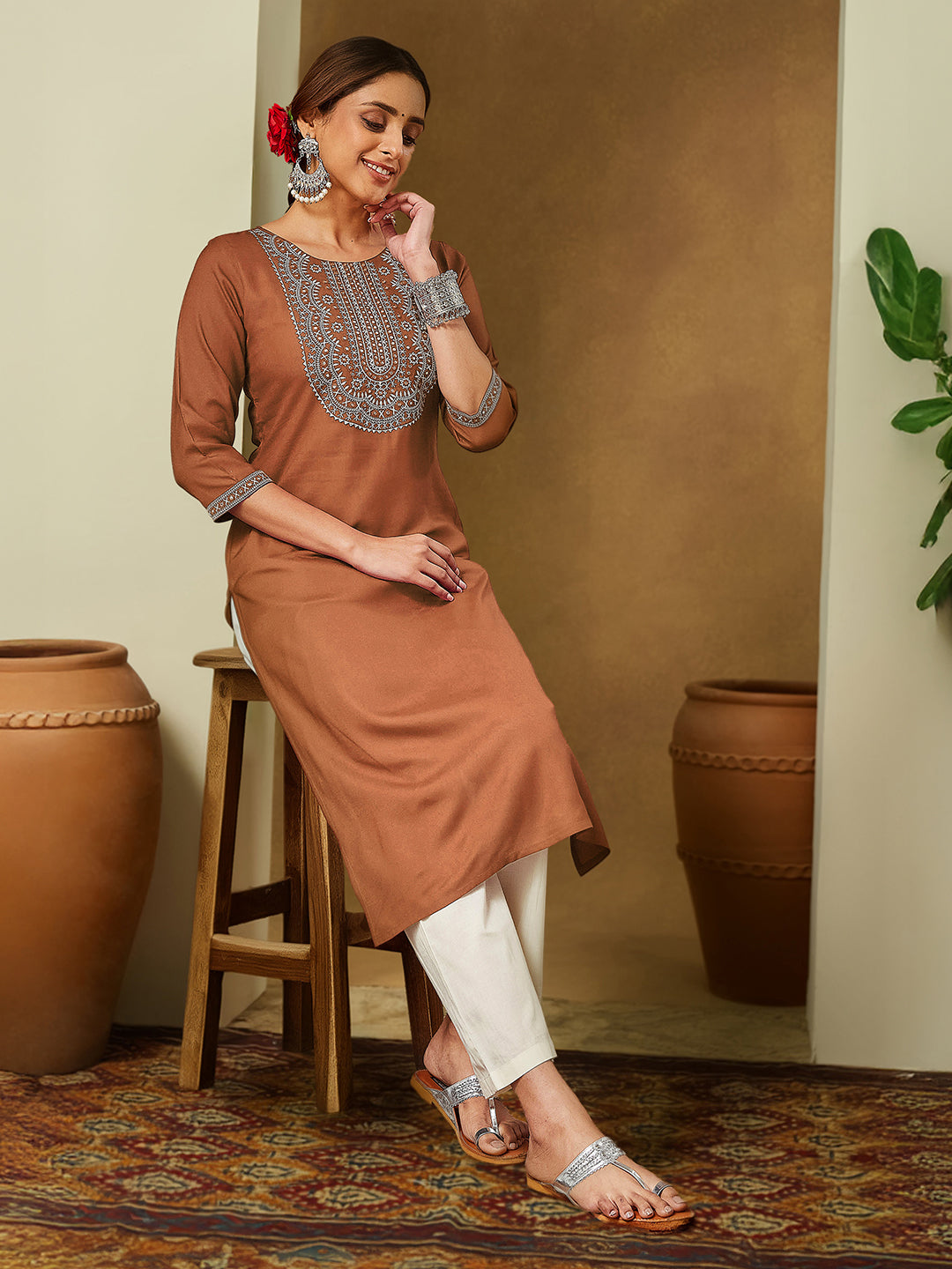 Ninnique Women's Brown Rayon Embroidered Straight Kurta