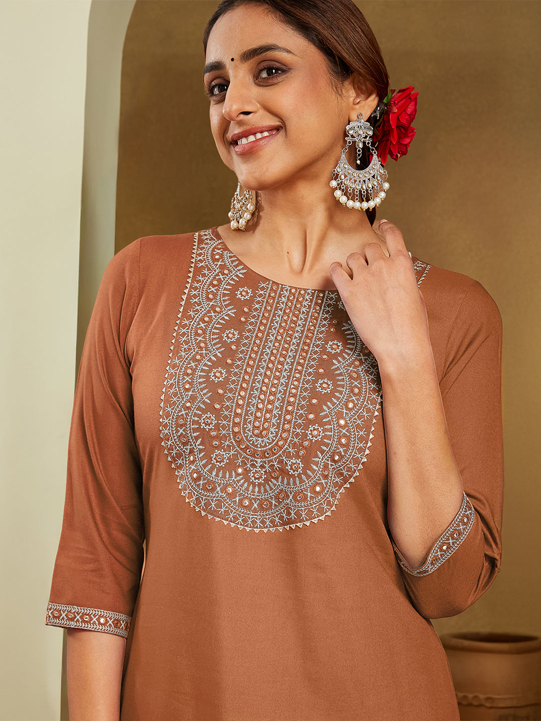 Ninnique Women's Brown Rayon Embroidered Straight Kurta