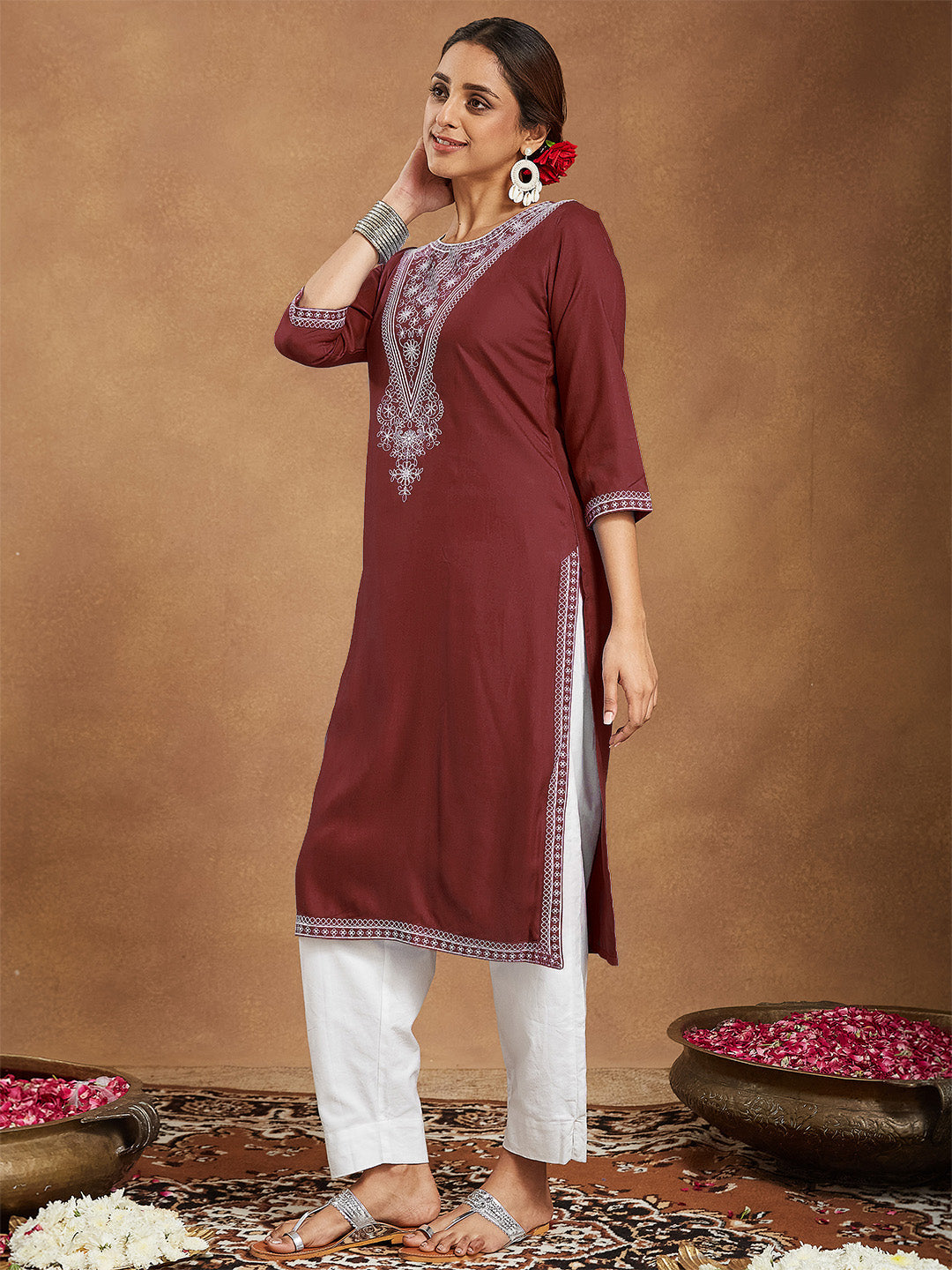 Ninnique Women's Maroon Rayon Embroidered Straight Kurta