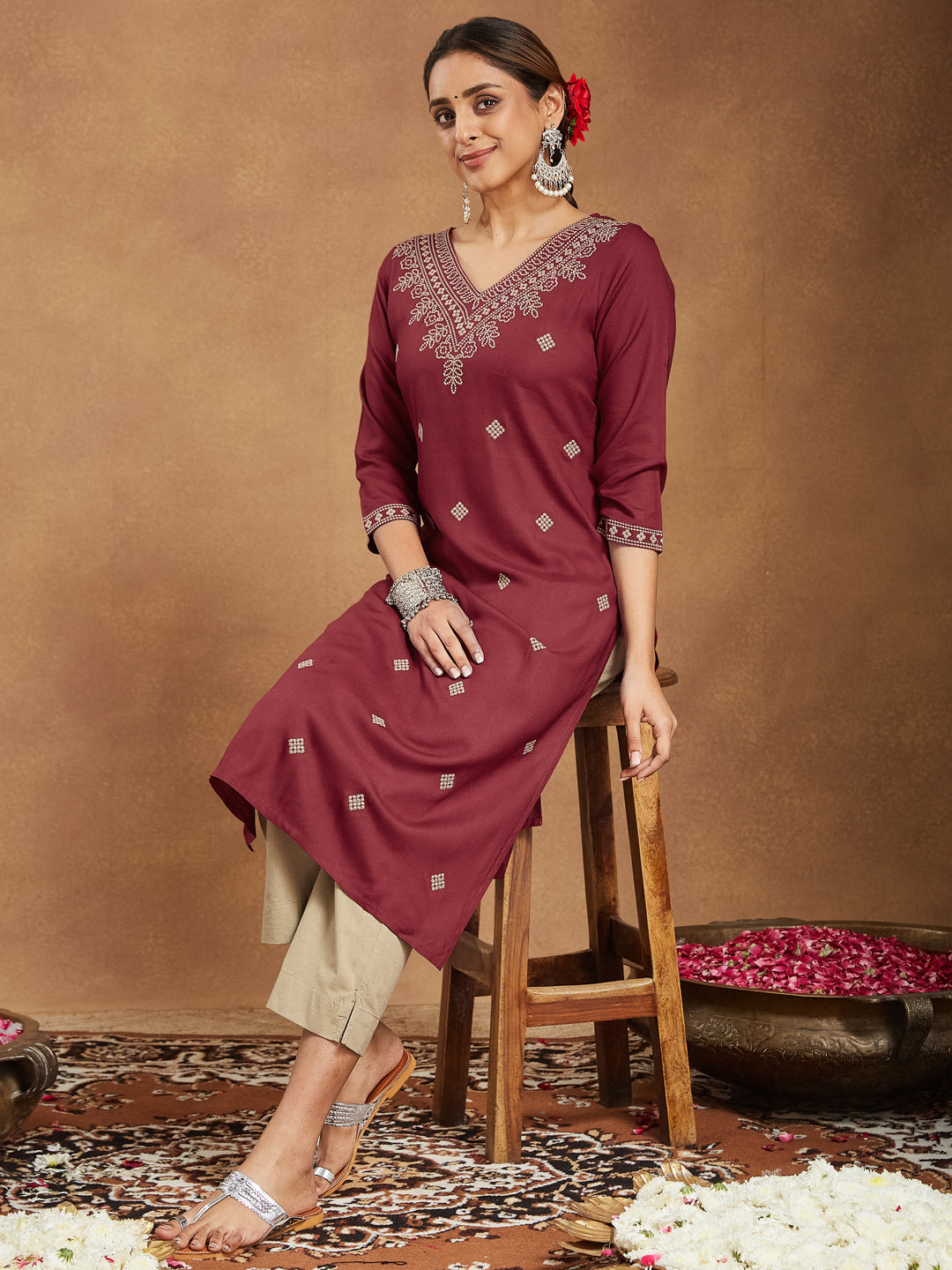Ninnique Women's Maroon Rayon Embroidered Straight Kurta