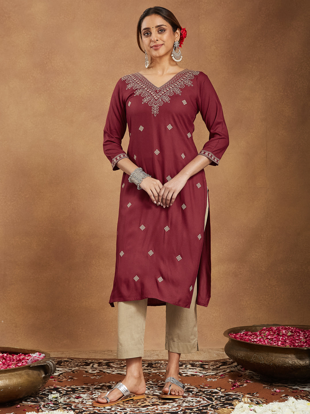 Ninnique Women's Maroon Rayon Embroidered Straight Kurta