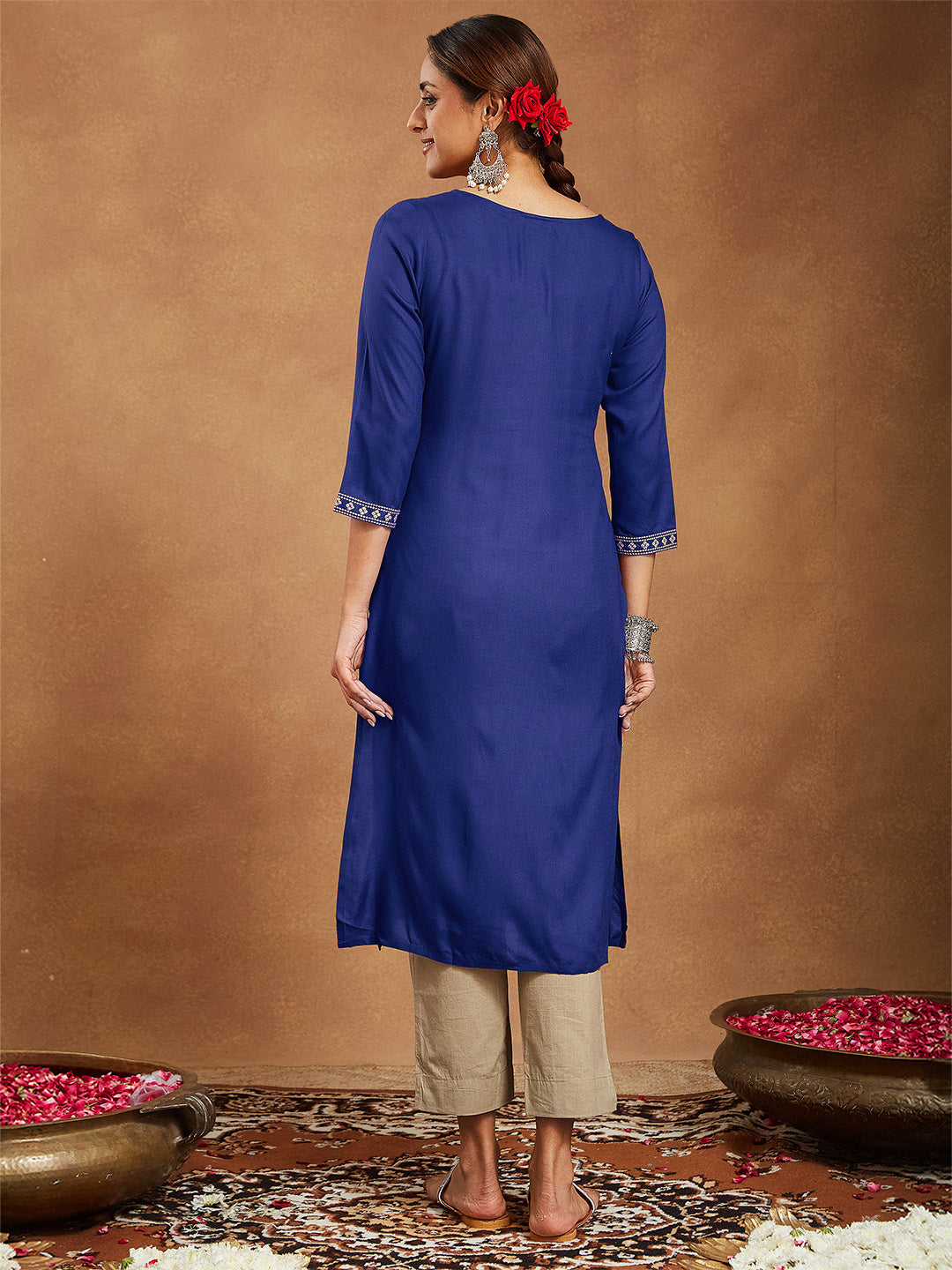 Ninnique Women's Navy Blue Rayon Embroidered Straight Kurta