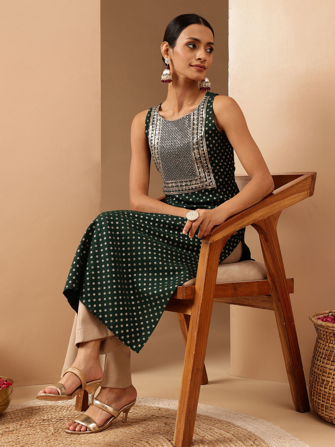Ninnique Women's Dark Green Silk Blend Zari Yoke Embroidered Gold Printed Straight Kurta