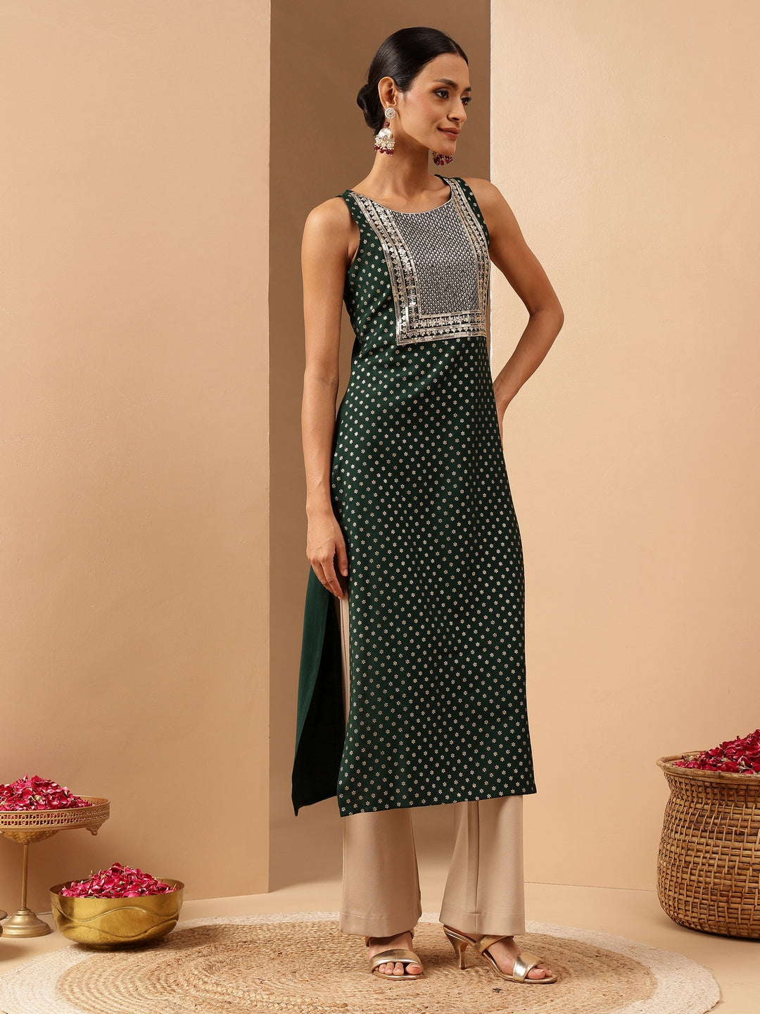 Ninnique Women's Dark Green Silk Blend Zari Yoke Embroidered Gold Printed Straight Kurta