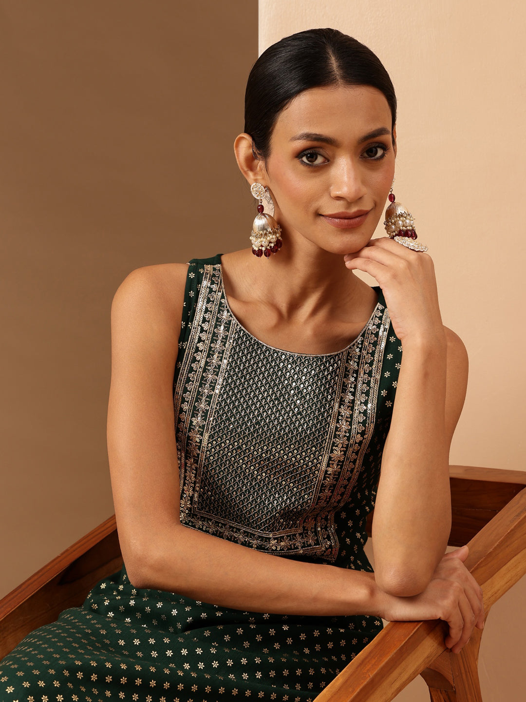 Ninnique Women's Dark Green Silk Blend Zari Yoke Embroidered Gold Printed Straight Kurta