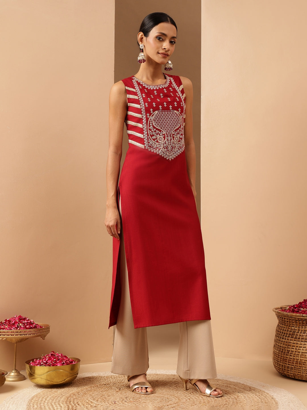 Ninnique Women's Red Silk Blend Zari Embroidered Straight Kurta