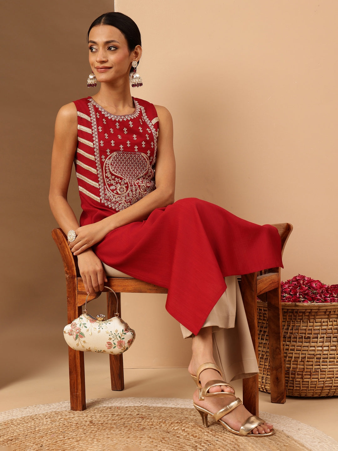 Ninnique Women's Red Silk Blend Zari Embroidered Straight Kurta