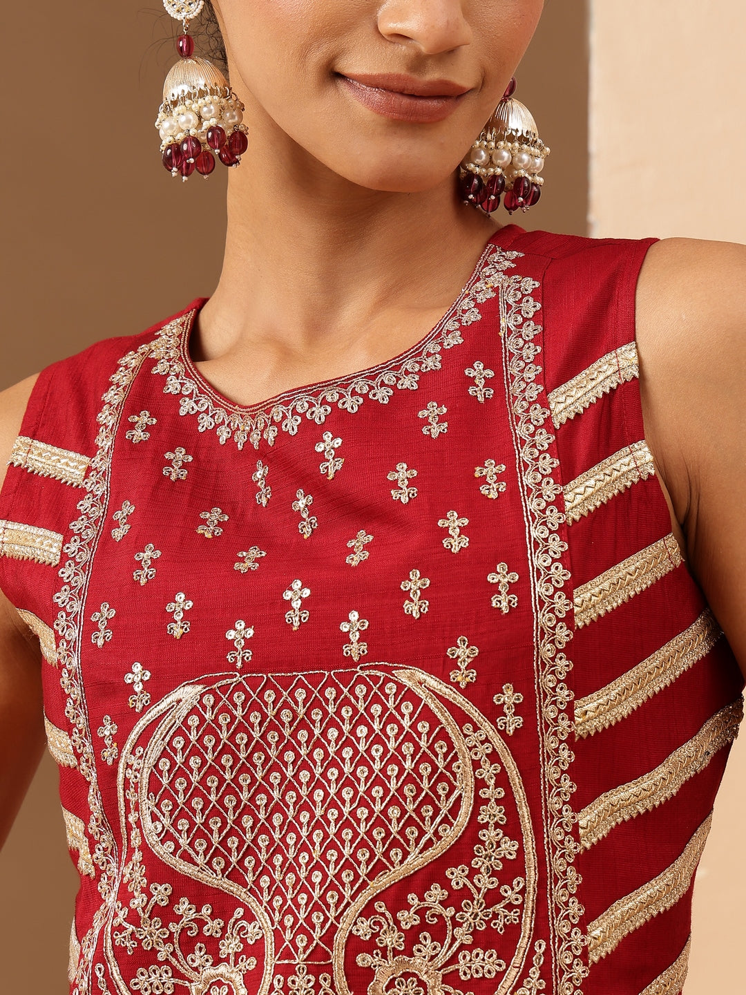 Ninnique Women's Red Silk Blend Zari Embroidered Straight Kurta