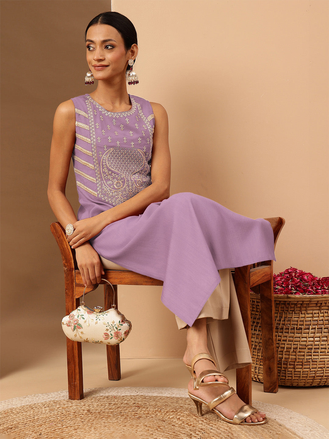 Ninnique Women's Lavender Silk Blend Zari Embroidered Straight Kurta