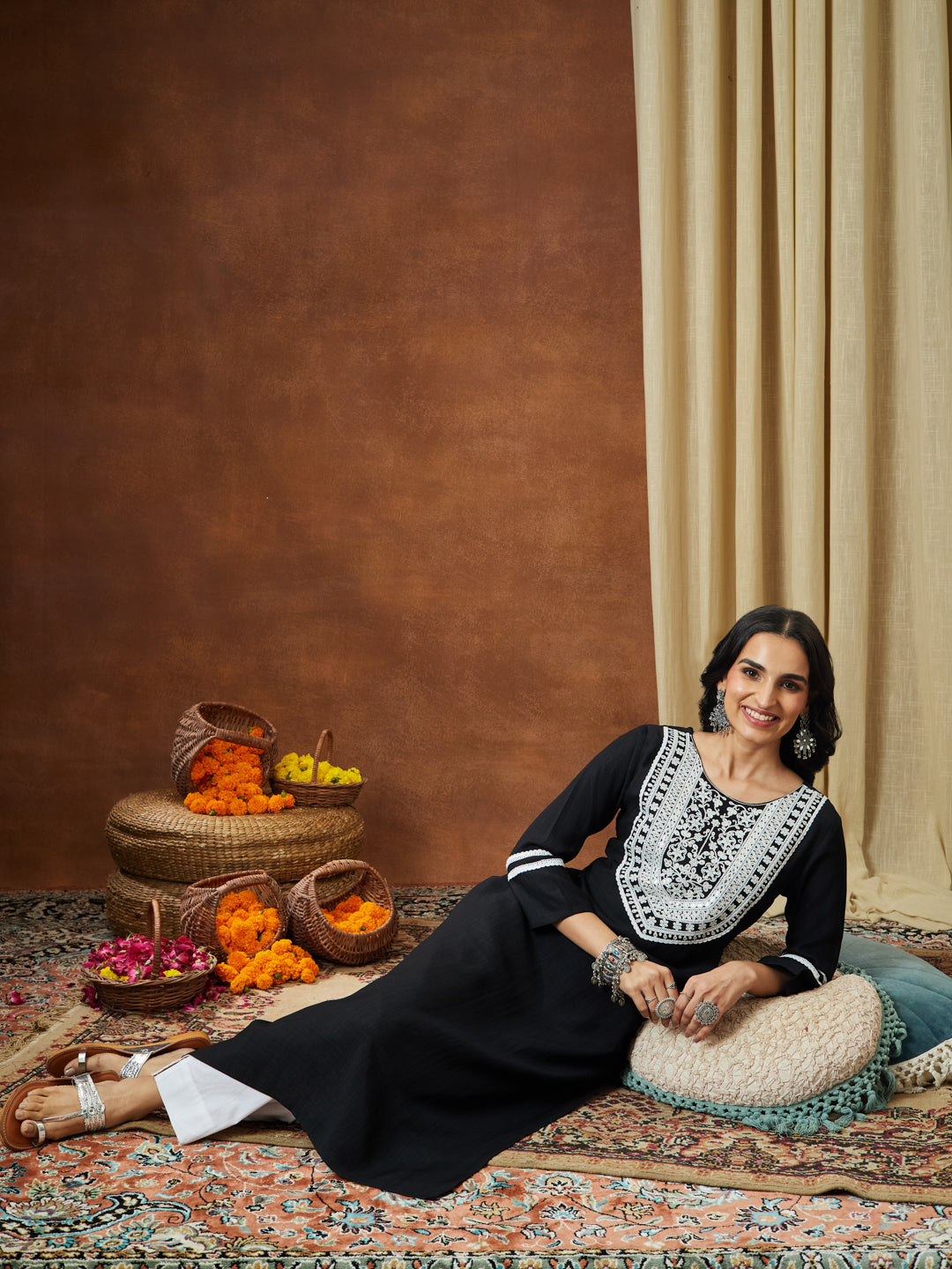 Ninnique Women's Black Silk Blend Embroidered Straight Kurta