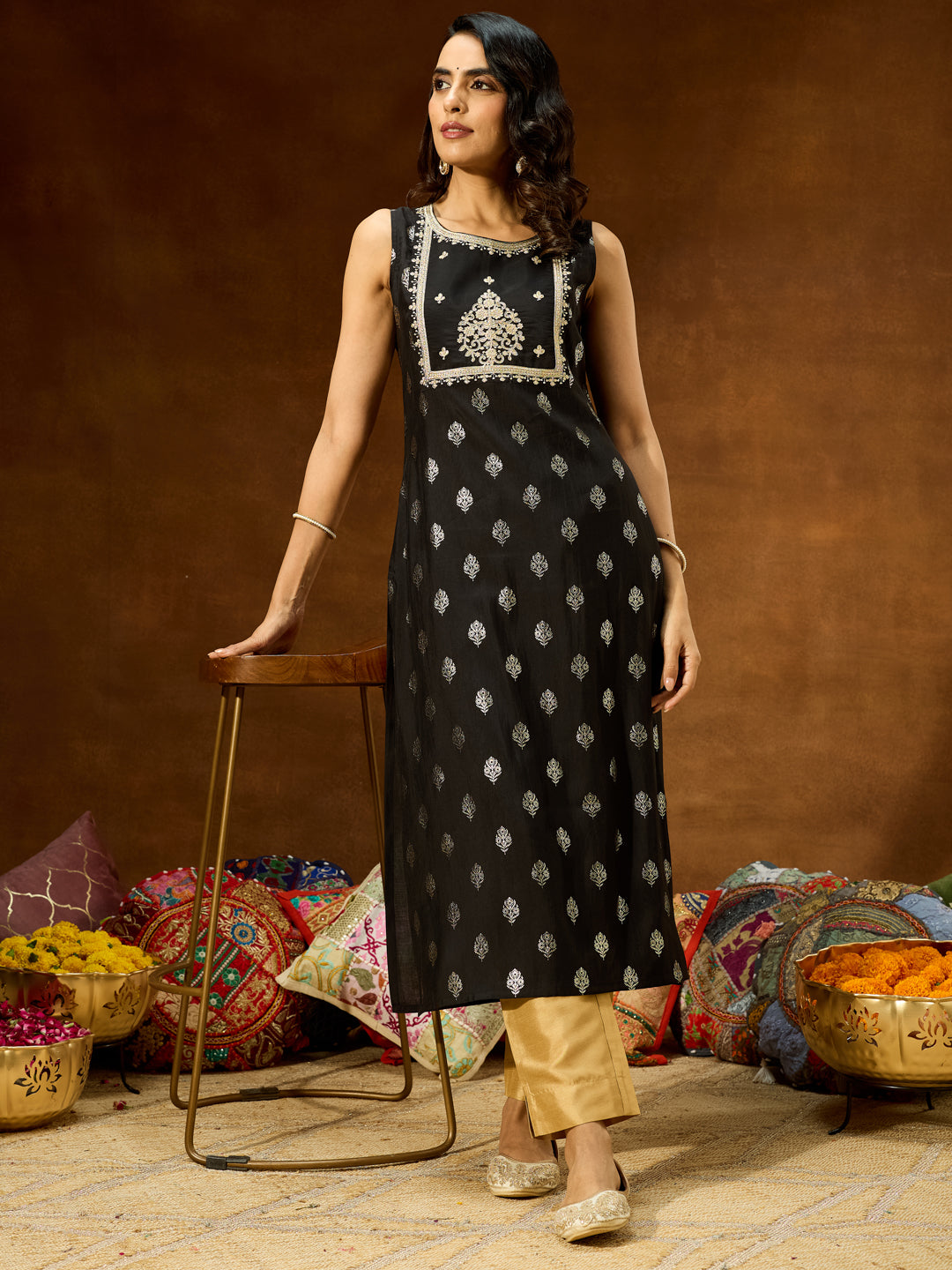 Ninnique Women's Black Chanderi Yoke Embroidered Straight Kurta