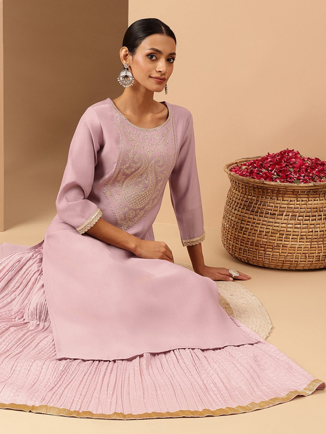 Ninnique Women's Lavender Silk Blend Yoke Embroidered Straight Kurta