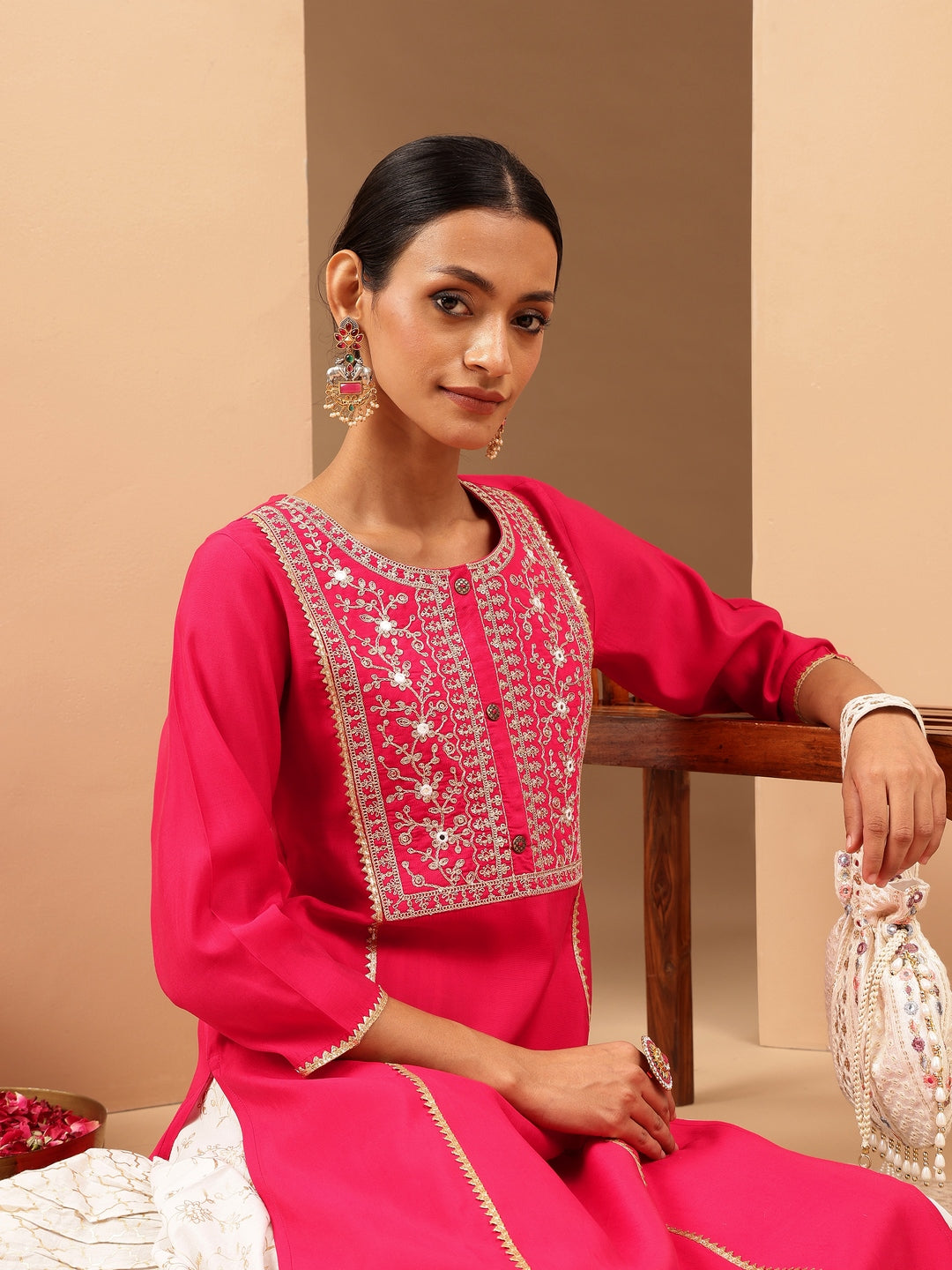 Ninnique Women's Pink Chanderi Silk Zari Yoke Embroidered Straight Kurta