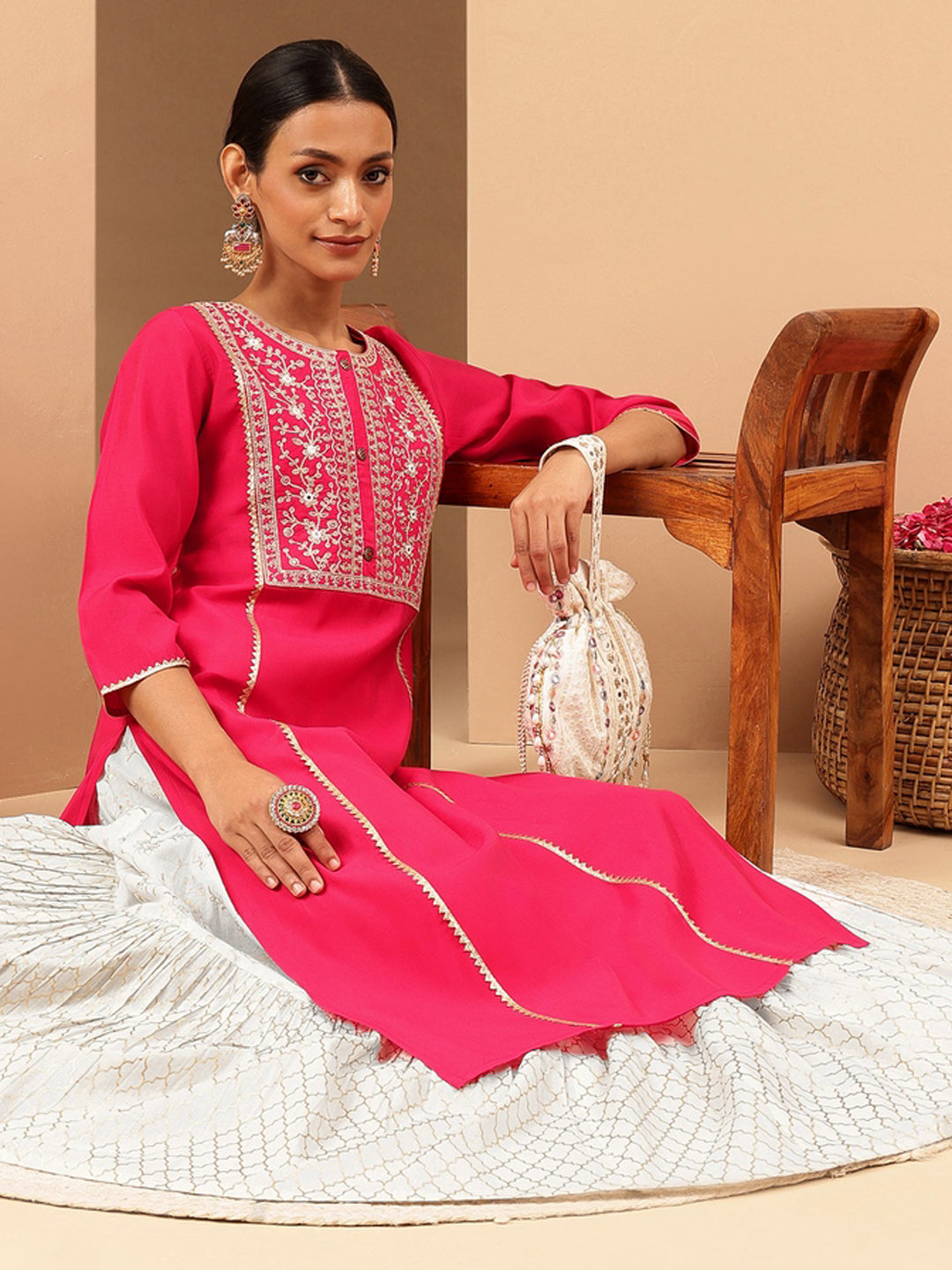 Ninnique Women's Pink Chanderi Silk Zari Yoke Embroidered Straight Kurta