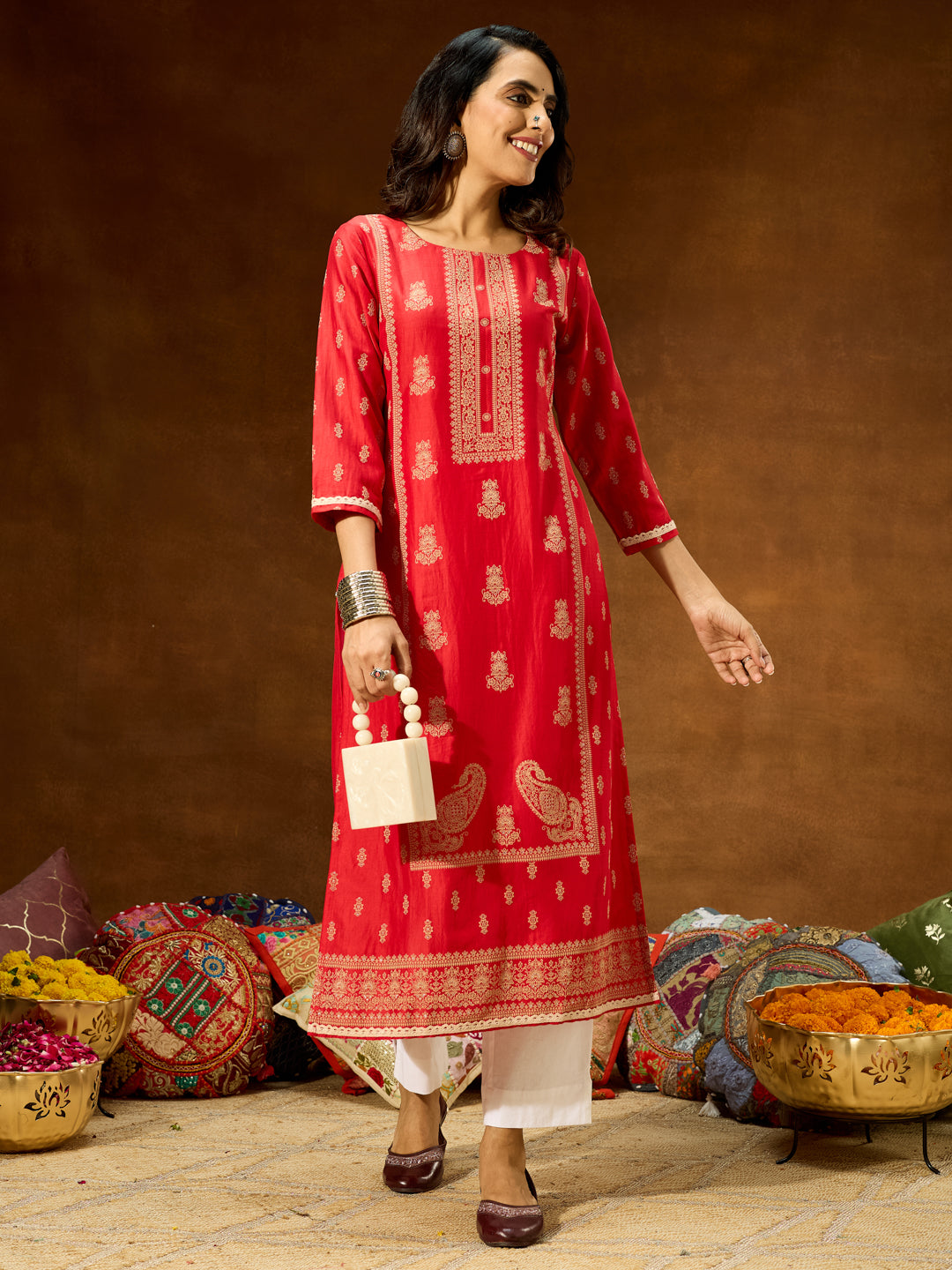 Ninnique Women's Red Silk Blend Ethnic Printed Straight Kurta