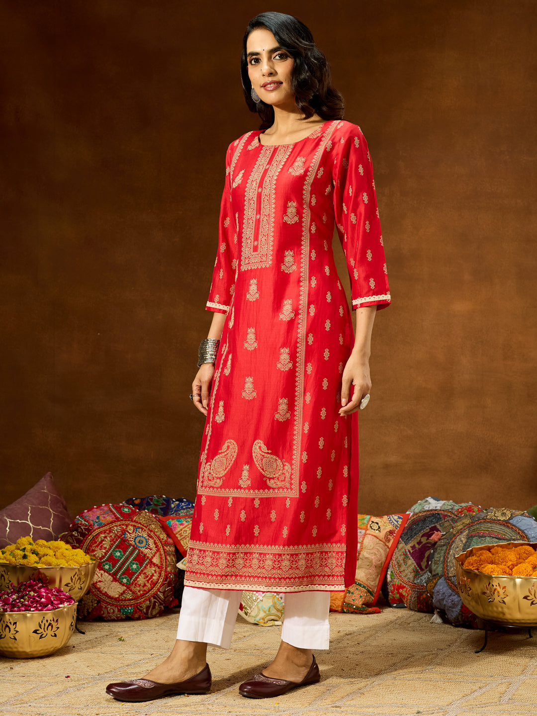 Ninnique Women's Red Silk Blend Ethnic Printed Straight Kurta