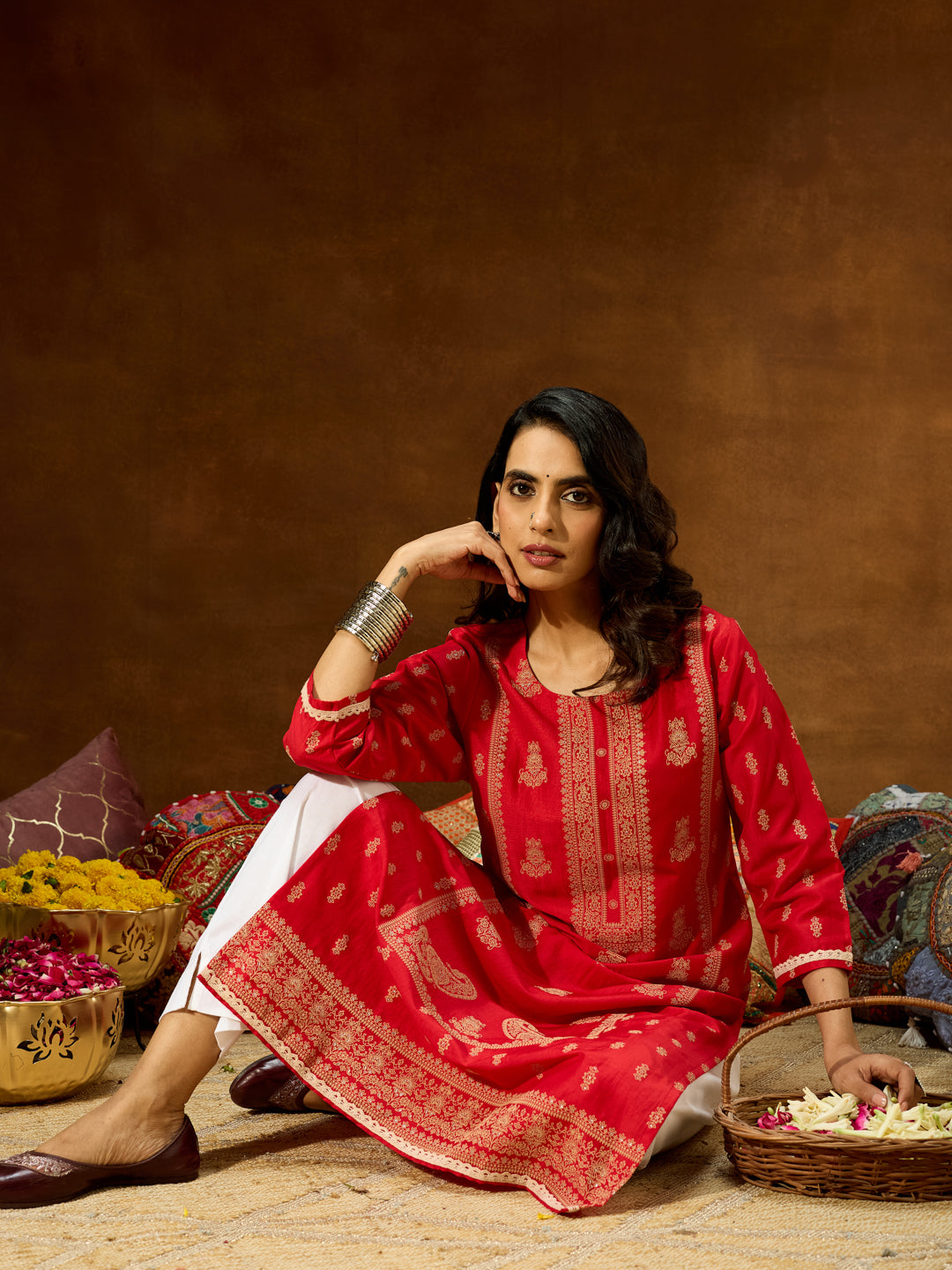 Ninnique Women's Red Silk Blend Ethnic Printed Straight Kurta
