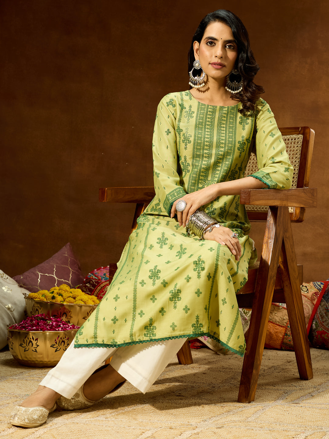 Ninnique Women's Lime Green Silk Blend Ethnic Printed Straight Kurta