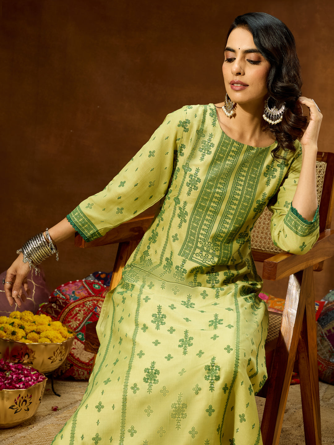 Ninnique Women's Lime Green Silk Blend Ethnic Printed Straight Kurta