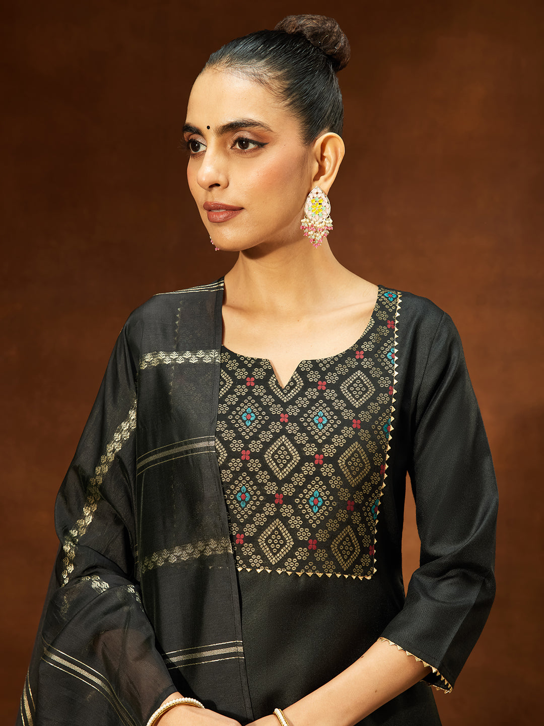 Ninnique Women's Black Cotton Blend Yoke Design Straight Kurta Set