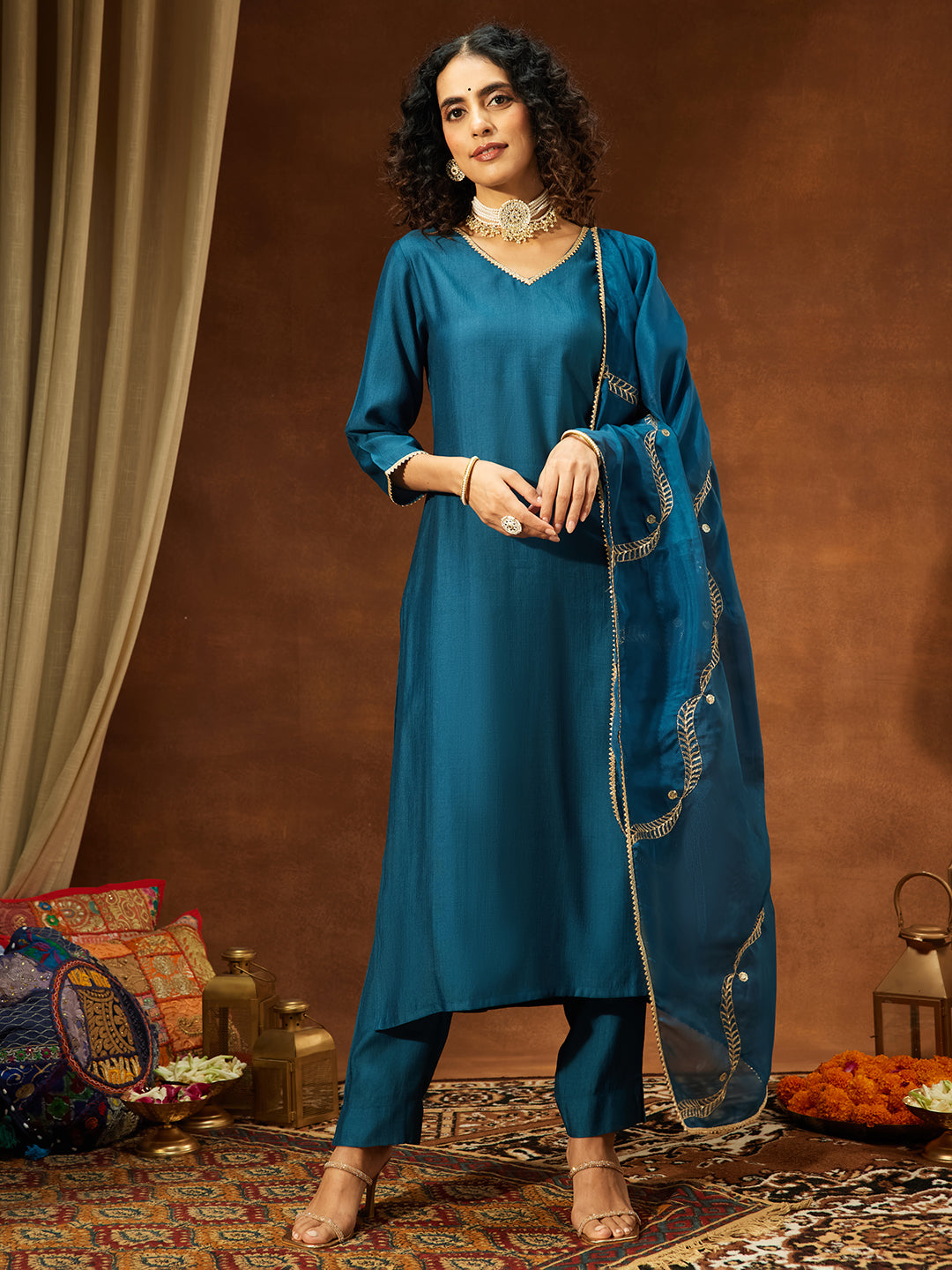 Ninnique Women's Teal Blue Silk Blend Embellished Straight Kurta Set