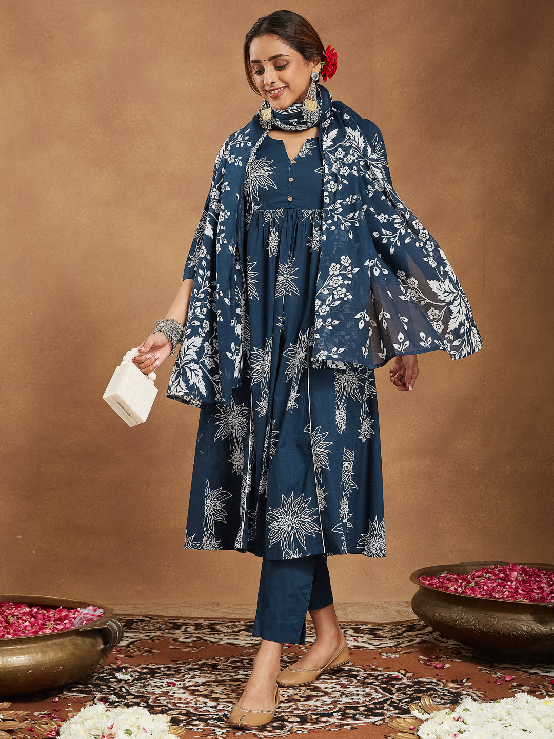 Ninnique Women's Teal Blue Pure Cotton Floral Printed A-line Kurta Set
