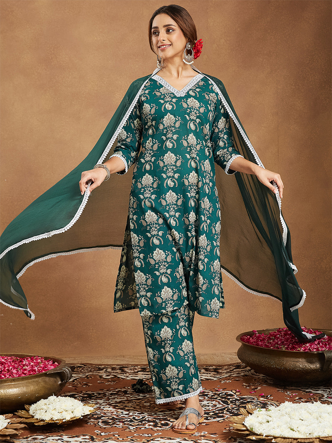 Ninnique Women's Green Pure Cotton Paisley Printed Straight Kurta With Palazzo Set