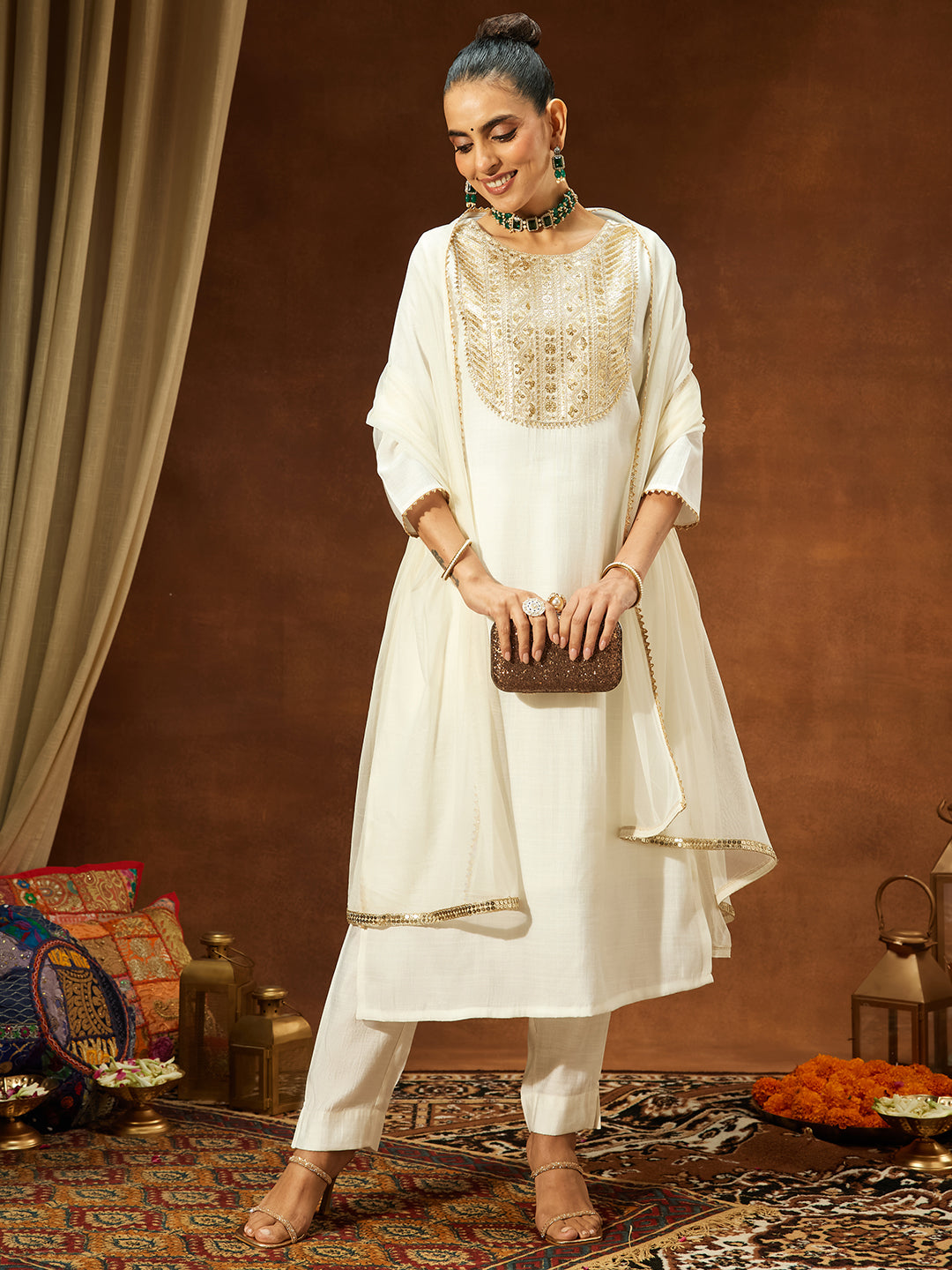 Ninnique Women's Off White Silk Blend Zari Yoke Embroidered Straight Kurta Set