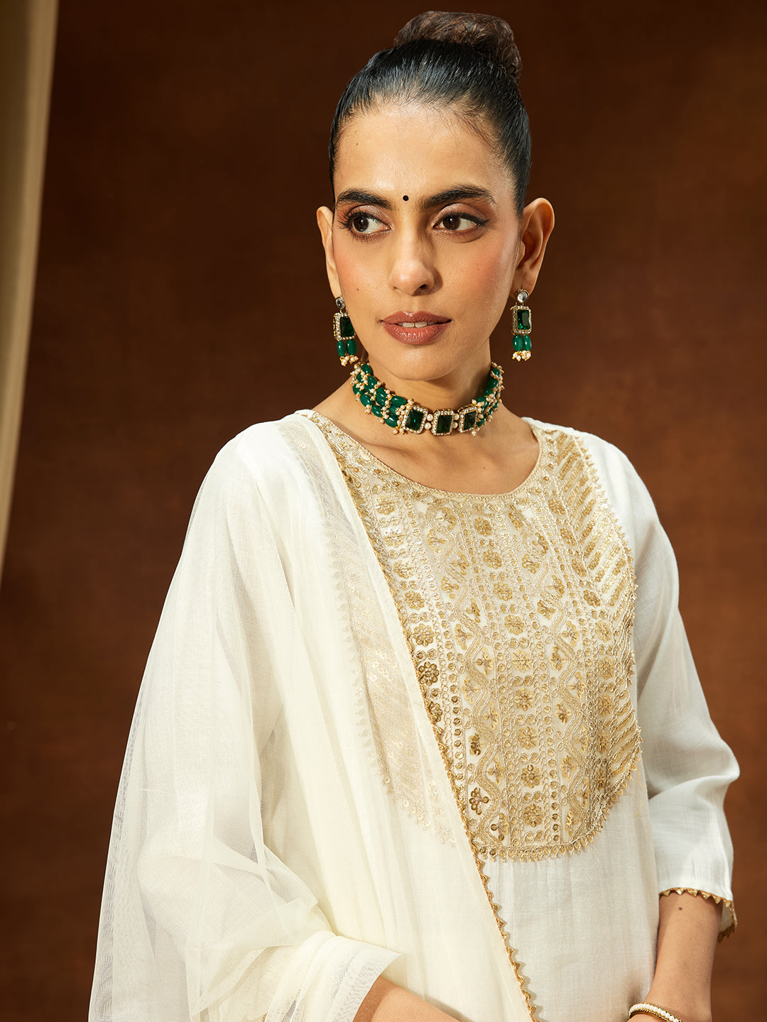 Ninnique Women's Off White Silk Blend Zari Yoke Embroidered Straight Kurta Set