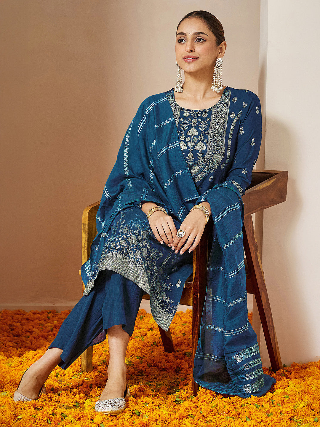 Ninnique Women's Teal Blue Silk Blend Foil Printed Straight Kurta Set