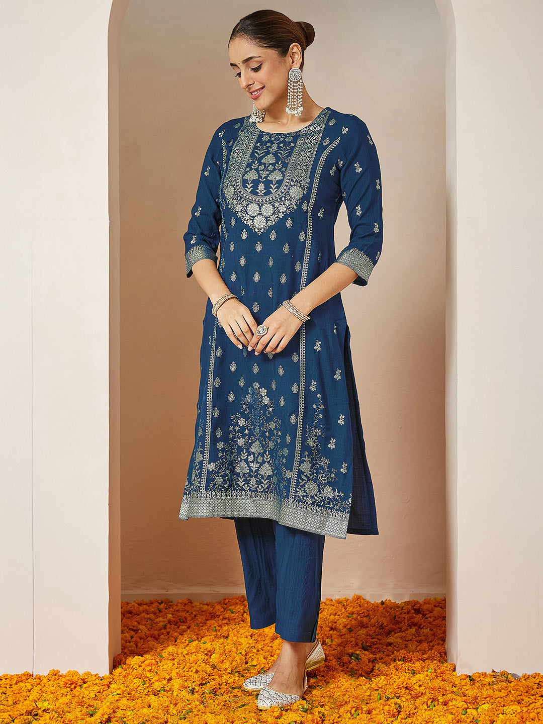 Ninnique Women's Teal Blue Silk Blend Foil Printed Straight Kurta Set