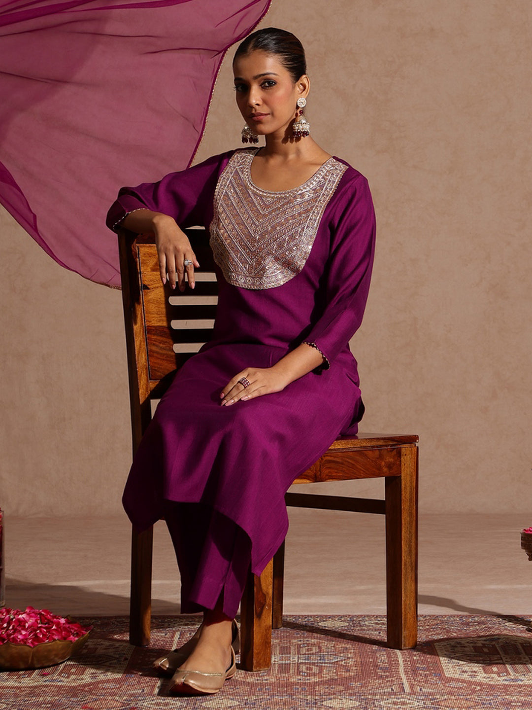Ninnique Women's Purple Silk Blend Zari Yoke Embroidery Straight Kurta Set