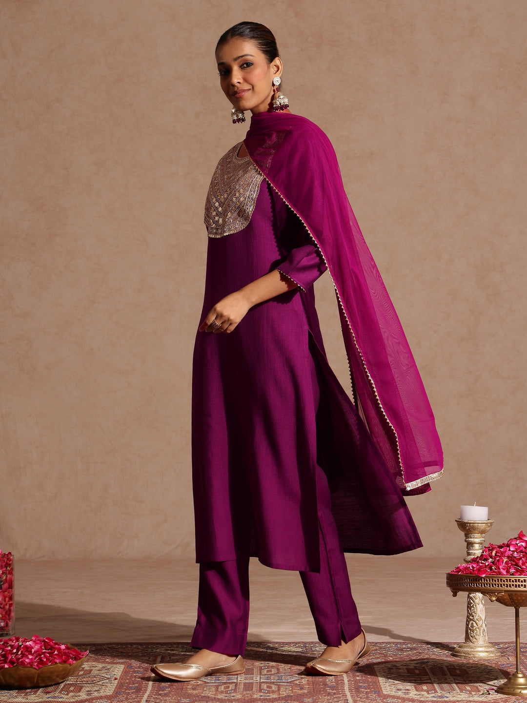 Ninnique Women's Purple Silk Blend Zari Yoke Embroidery Straight Kurta Set