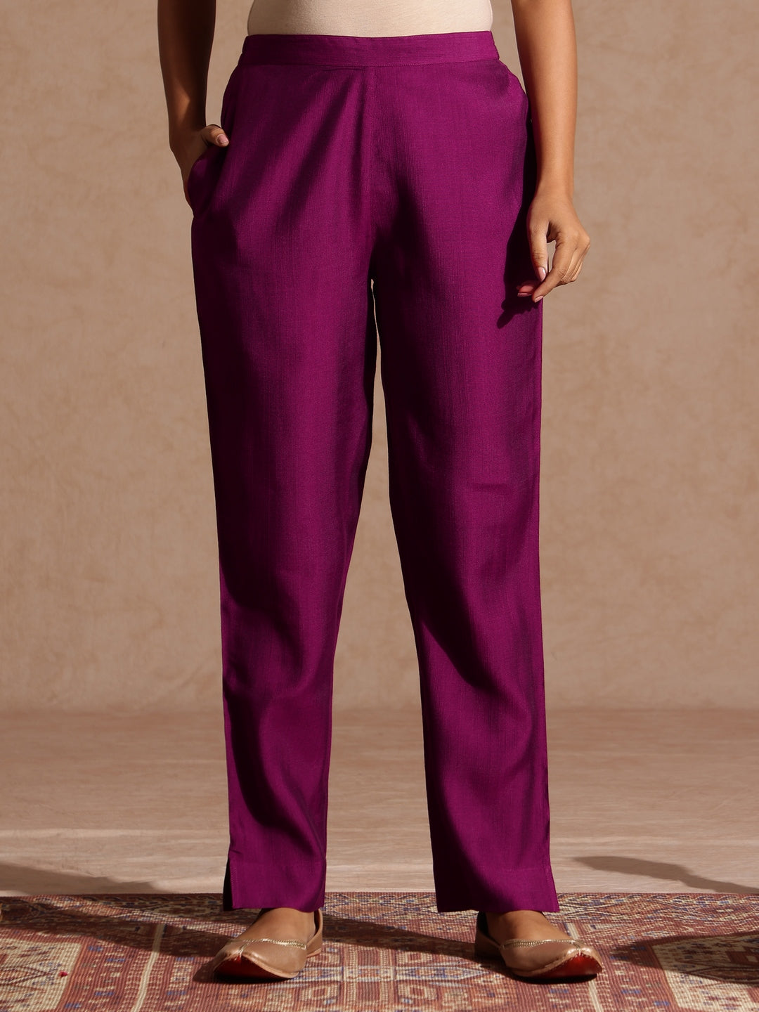 Ninnique Women's Purple Silk Blend Zari Yoke Embroidery Straight Kurta Set