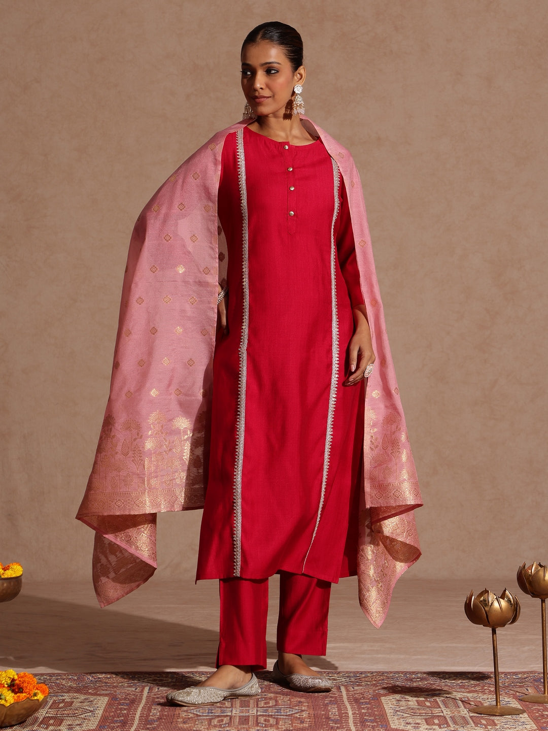 Ninnique Women's Pink Silk Blend Embellished Straight Kurta Set